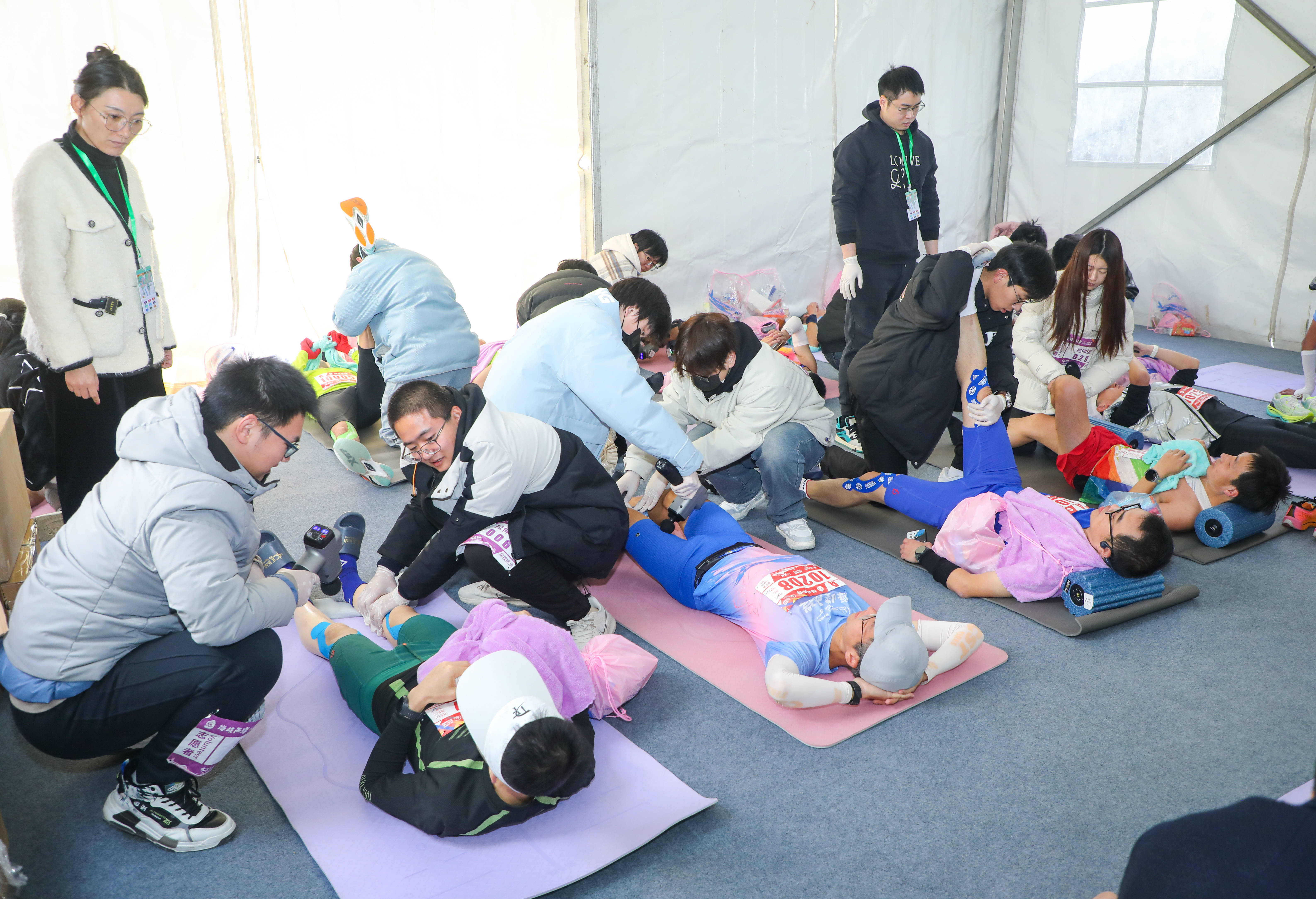 16000人激情开跑！2024海峡两岸（昆山）马拉松开赛